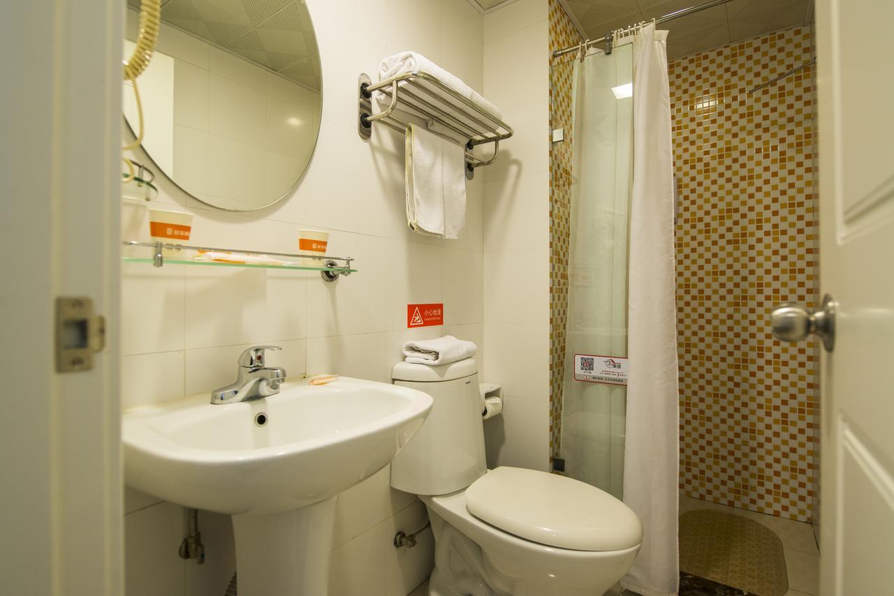Home Inn Chongqing Nanping Pedestrian Street Branch Esterno foto