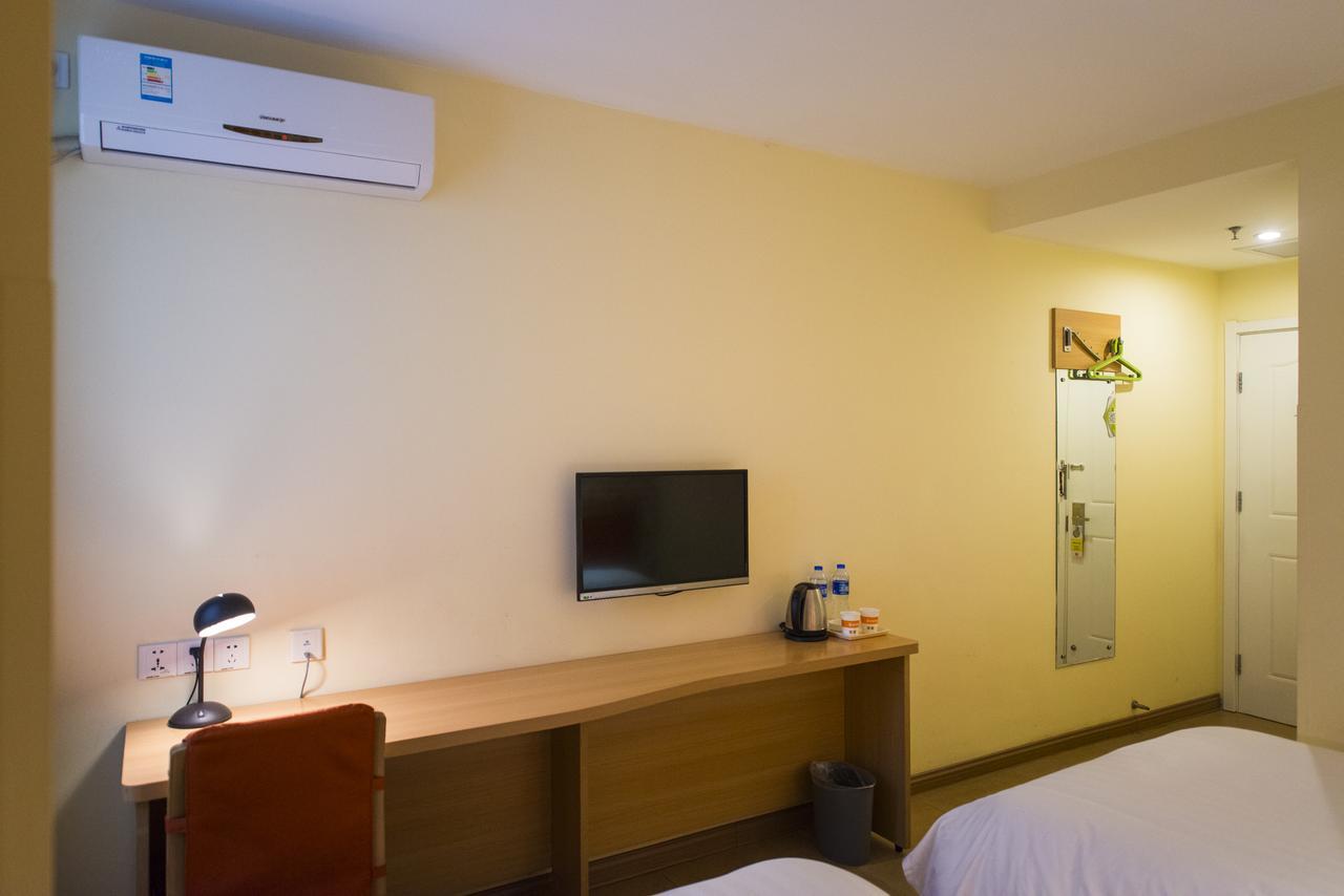 Home Inn Chongqing Nanping Pedestrian Street Branch Esterno foto