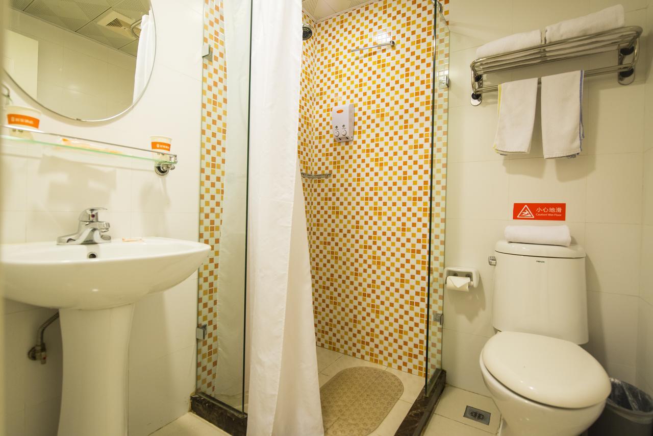 Home Inn Chongqing Nanping Pedestrian Street Branch Esterno foto